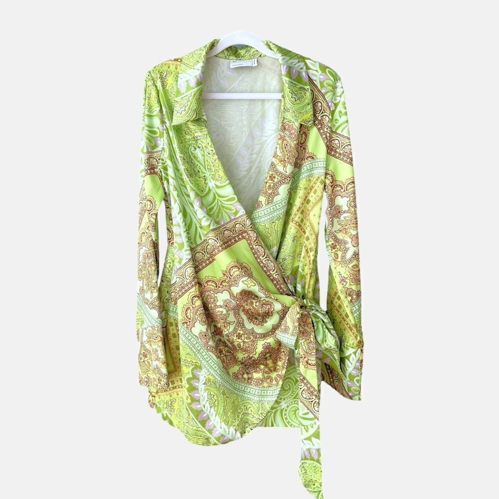 ASOS DESIGN EUC heavy satin wrap knot front romper in Paisley print Size 12 - Picture 7 of 10